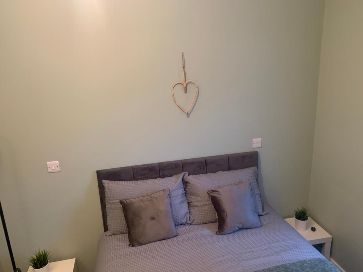 2 Bedroom Cheerful House Close To City Center Belfast Bagian luar foto